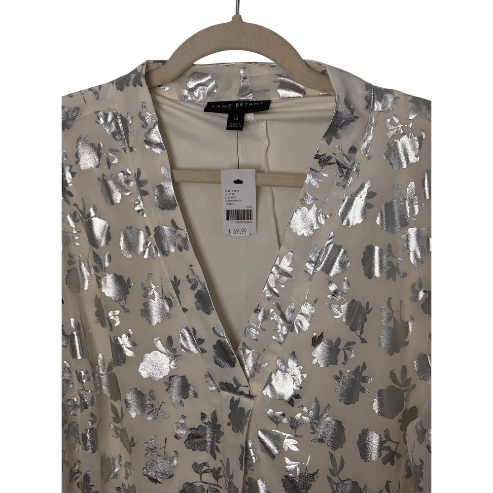 Lane Bryant Shawl V-Neck Blouse 18 Cream Silver Floral Foil Party‎ Glam NWT - Picture 5 of 13